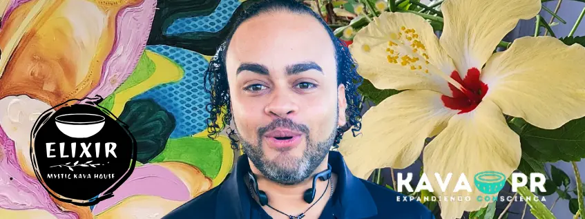 Imagen de Danny Santiago rodeado de una orquidea de Elixir Toa Alta y el primer mural de Elixir Villa Cangrejos